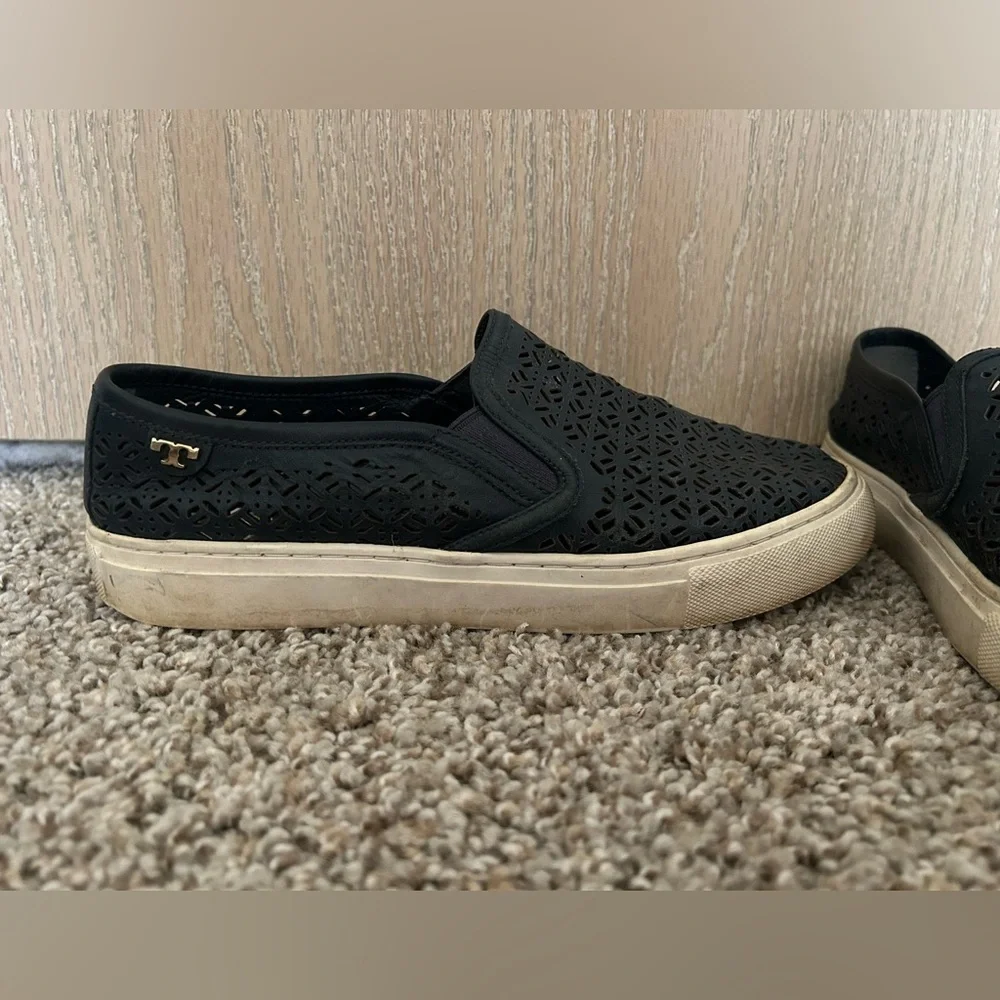 Tory Burch Lennon Perforated Slip On Sneaker Laser Cut Women's Size 7.5 Business